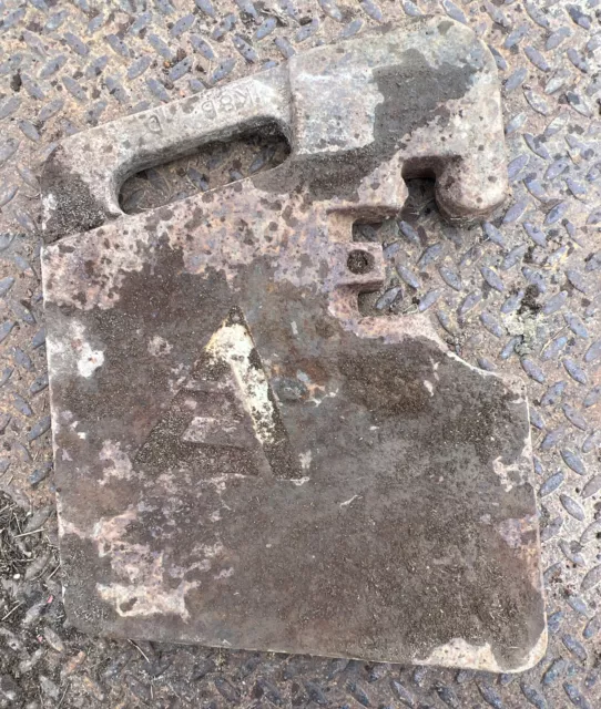 Used Allis Chalmers ~ 64 LB Tractor Suitcase Weight K8B