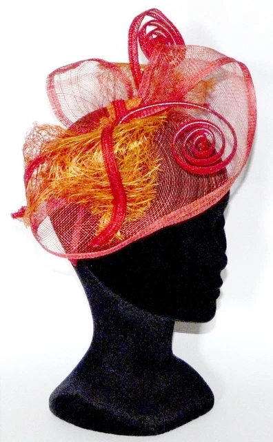 Chapeau Femme, Type Bibi De Cérémonie, En Sisal, Crin, Fleurs Et Plume T Unique