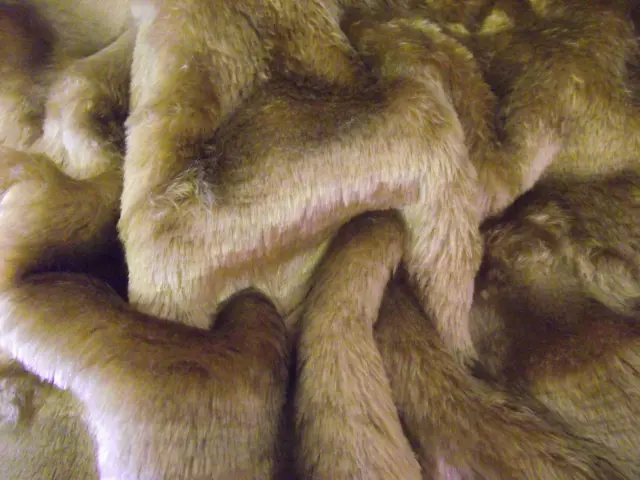 SHORT PLUSH Care Bear Faux Fur Fabric - ANTELOPE BROWN