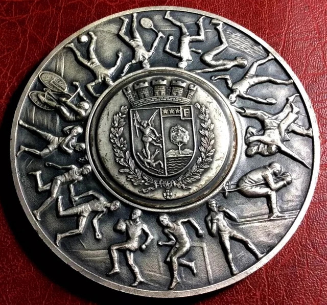 4) GENDARMERIE MÉDAILLE d'argent de la Défense nationale avec agrafe 4) GENDARMERIE MÉDAILLE d'argent de la Défense nationale avec agrafe