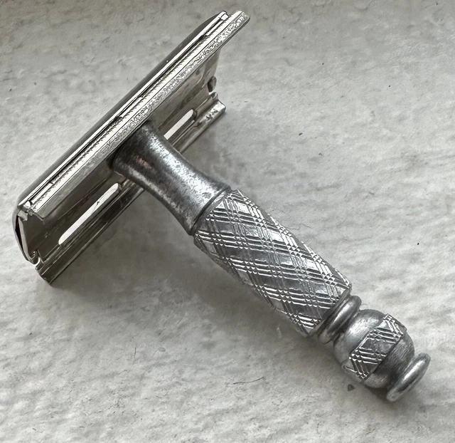 Vintage 1972 Gillette Travel TECH Logo Cap DE Safety Razor S-1 Date Code Shorty