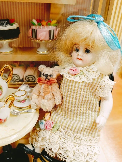 Ancienne Petite Poupée En Biscuit – Mignonette – Hauteur 16,5 Cm
