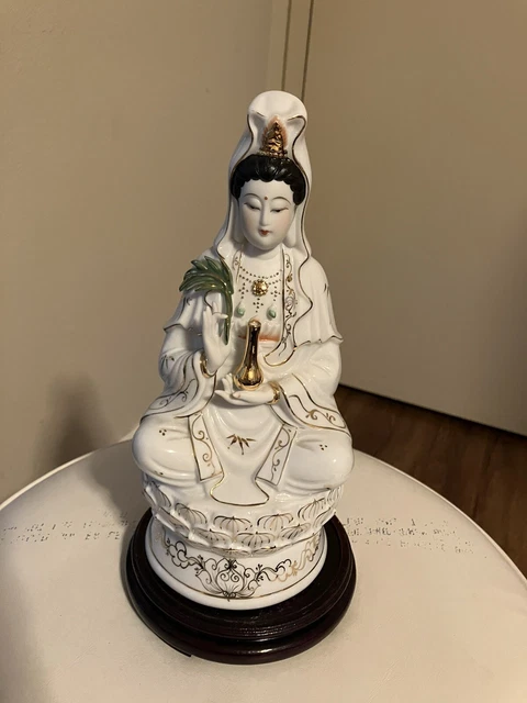 Vintage  Kwan Yin Chinese Goddess of Mercy Porcelain Statue Figurine Shunhui God