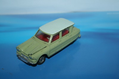 Dinky Citroen 3CV Ami 6 557 bleue Dinky Toys 1/43 jouet miniature ancien 