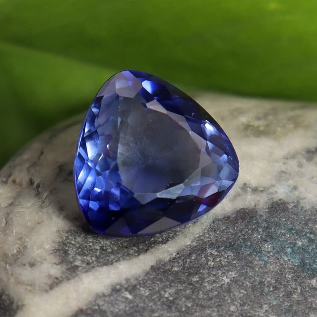 Saphir Naturel Bleu Ovale 4,85 Carats - Certifié AGL - Œil Propre, Non Traité - Gemme Ample