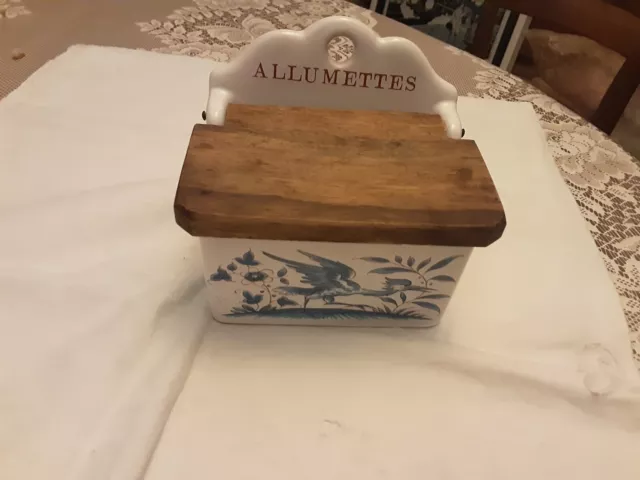 Boite A Allumettes Faience Decor Moustier  Oiseau