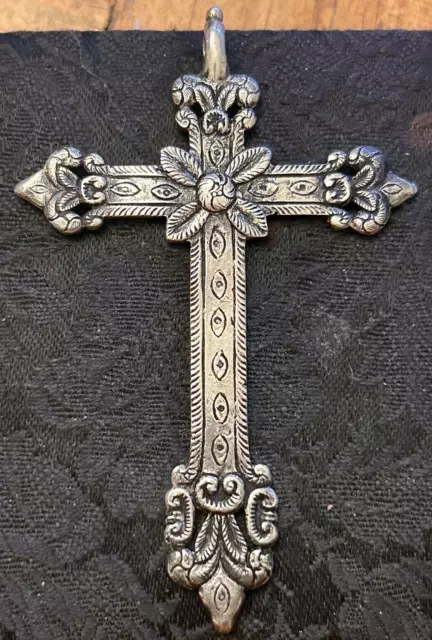 Kildalton online cross pendant