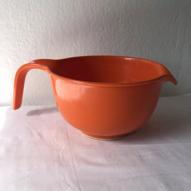 https://www.picclickimg.com/26YAAOSwdQZk94hm/Vintage-Rubbermaid-Orange-3-Cup-Measuring-Mixing-Batter.webp