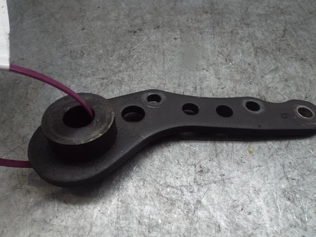 Kawasaki ZN700 A1 Ltd 1984-1985 Staffa pinza freno posteriore moto