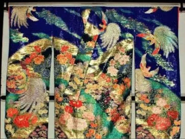 Japanese Kimono Uchikake Luxurious Wedding Pure Silk Full Embroidery Blue Used 6