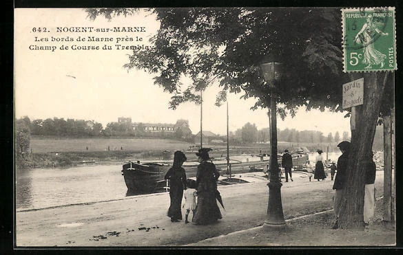 CPA Nogent-sur-Marne, les bords de Marne près le Champ de Course du Tremblay