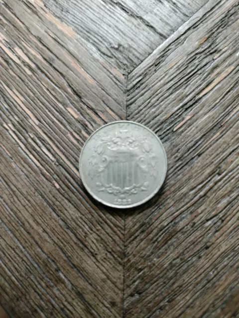 1882 Shield Nickel 5 Cents. High Grade! 3