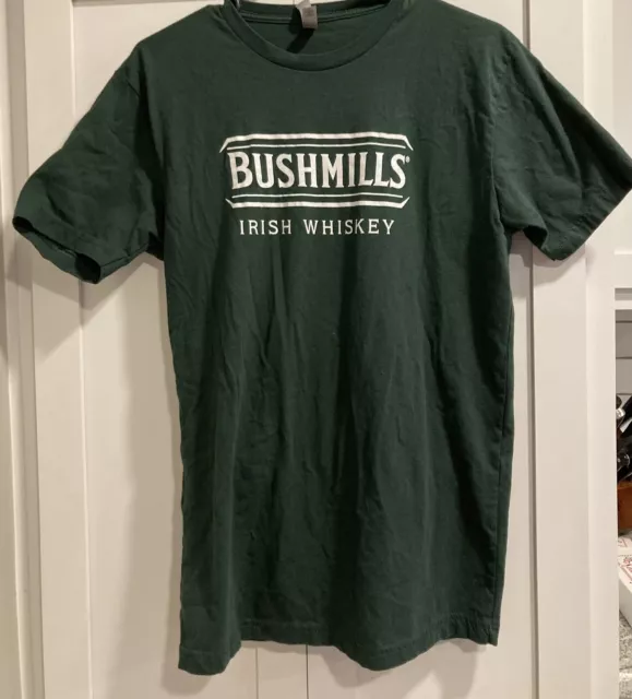 Bushmills Irish Whiskey Green T Shirt SZ Med Ireland Distillery Bar Alcohol