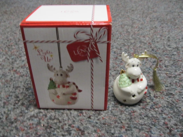 LENOX PIERCED MOOSE LIT CHRISTMAS ORNAMENT 3.75” with new batteries original box
