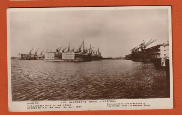 Echtes Foto Postkarte, Gladstone Dock, Liverpool