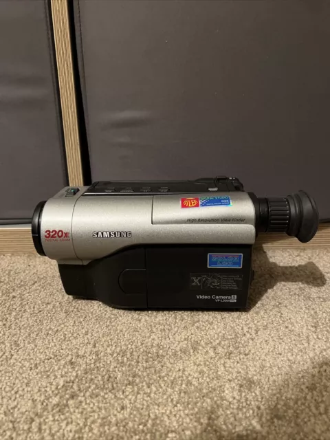 Samsung VP-L300 Camcorder Video Camera (8mm Video8 Playback)