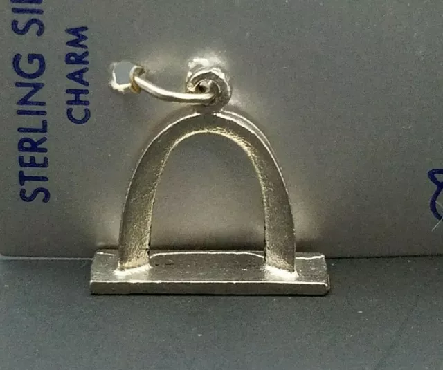 St Louis Gateway Arch Charm Sterling Silver 3-D Vintage 925 NOS New Old Stock