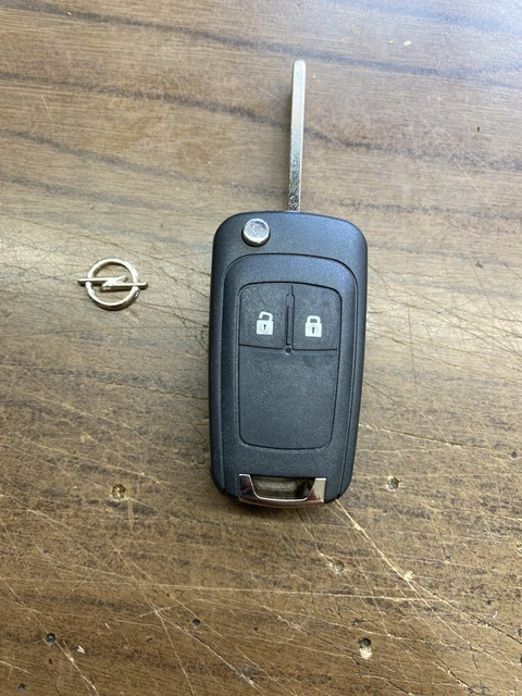 Custodia Portachiavi Auto In Lega Di Zinco Per Opel E Chevrolet | Con Pelle E Cacciavite Incluso | Colore Nero/Rosso