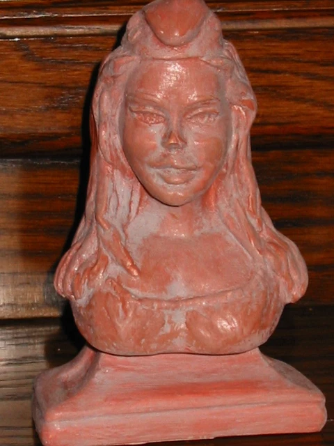 Grand Buste Marianne - H 64 Cm - Représentation Brigitte Bardot - Neuf - Art Français