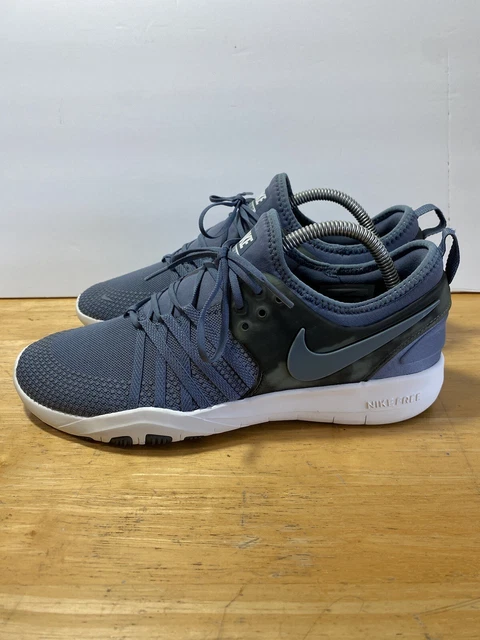 Nike free tr7 amp discount women's cross training shoes