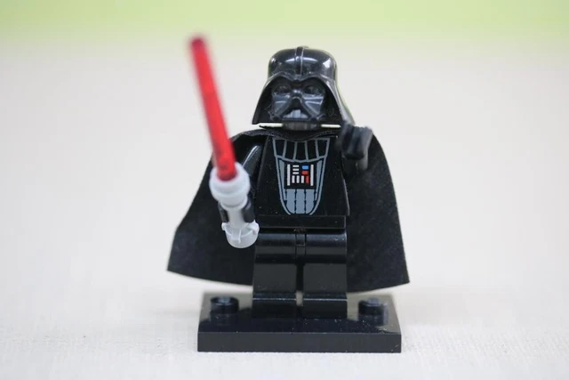 Lego Star Wars Figurine Darth Vader TBE Lot 035