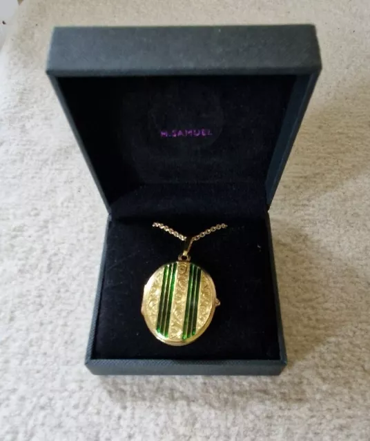 18k AMERICAN HALLMARKED GREEN ENAMELLED LOCKET WITH 9ct GOLD CHAIN over 19gms