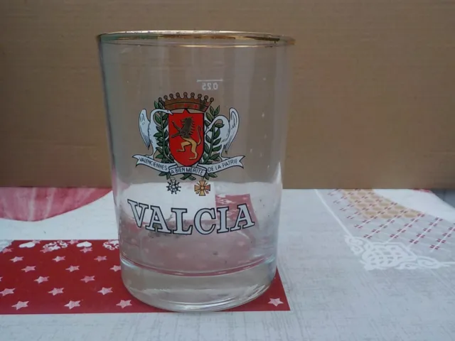Un Verre Bacchus  Biere   Brasserie Valcia Valencienne Bare