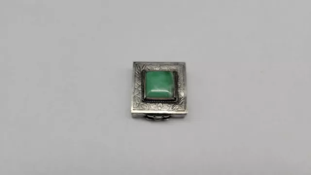 Antique CHINESE EXPORT STERLING SILVER JADE PILL BOX