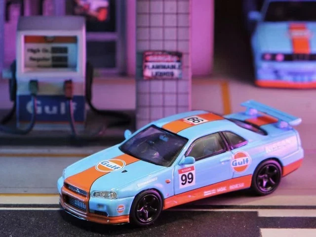 Miniature Street Weapon 1/64 – Nissan Skyline GT-R (BNR34) Vspec II – Livrée Gulf – Neuf