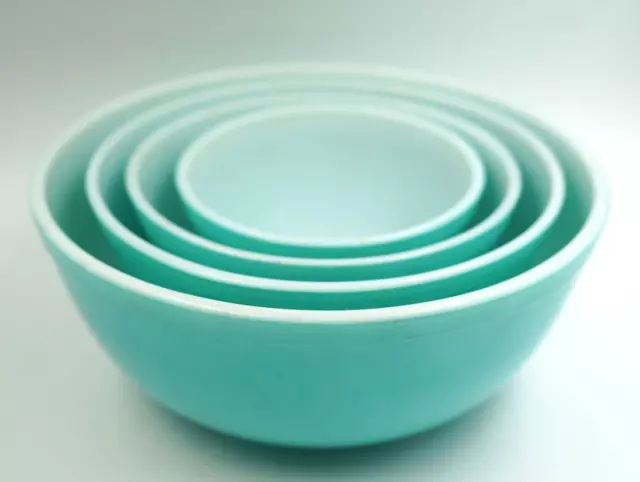 Vintage Set Of 4 Pyrex Turquoise Aqua Nesting Mixing Bowls