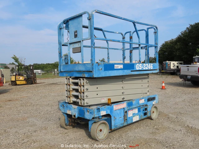 2015 Genie GS-3246 32' Electric Scissor Lift Man Aerial Platform bidadoo