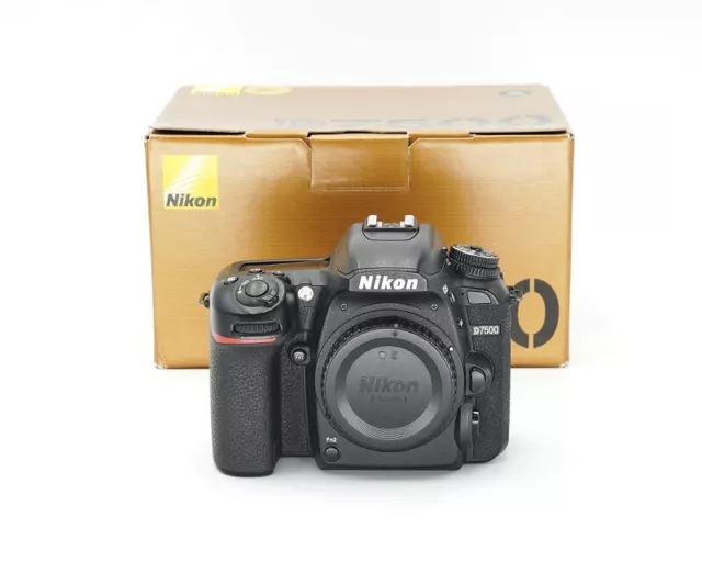 Nikon D7500 Gehäuse wie neu, im Originalkarton #X32776**