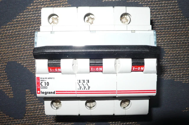 Disjoncteur Triphasé Merlin Gerin 10A Courbe C - Pouv. Coupure 10KA - Occasion Fonctionnel