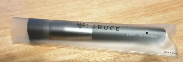 BRANDNEU LARUCE LR335 flache Foundation Make-up-Bürste