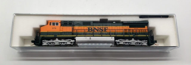 Kato N Scale 176-3801 GE C44-9W Burlington Northern Santa Fe BNSF #976