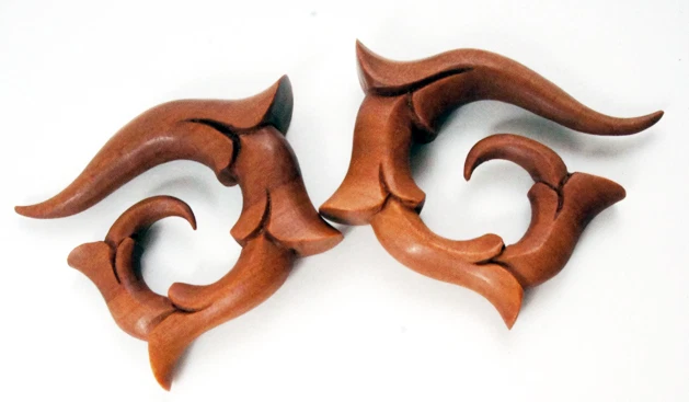Pair Handmade Sawo Wood Tribal Circular Vine Curled Spiral Taper Gauges 6G-7/8"