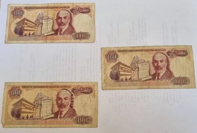 Lot de 14 billets du monde