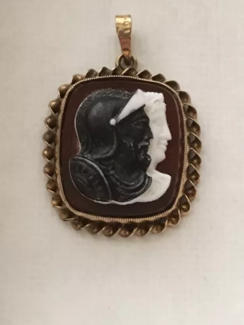 Vintage Antique 10K Gold Double Roman Soldier Cameo Pendant