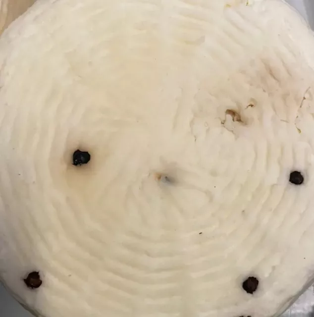 Pecorino Stagionato al pepe nero - forma intera da oltre un kg da provare gusto