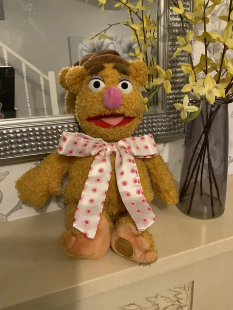 FOZZIE BEAR DISNEY Store Plush Doll Muppet Show Toy 17 43cm