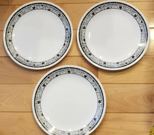 Corelle Winding Gate 10.25” Dinner Plates Set of 3 White & Black Floral Vintage