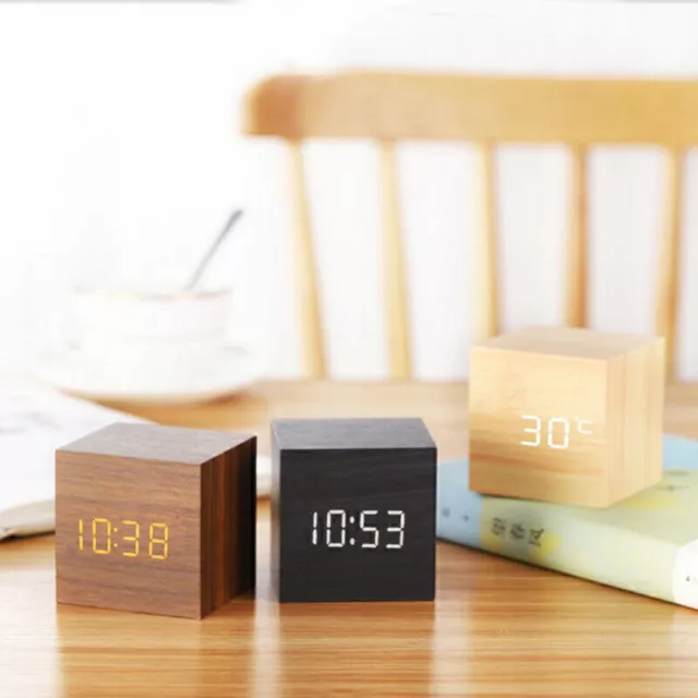 Nouveau Multicolore LED Réveil en bois Table montre Voice Control Bois numérique