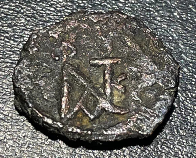 565-578 AD Byzantine Justin II Constantinople AE Pentanummium Monogram E, A Coin