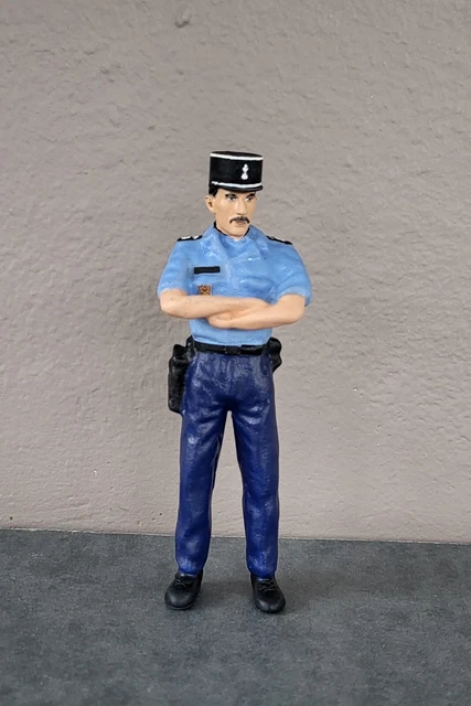 Figurine 1/18 Gendarmerie – Renault 4 Radar Police – Minichamps Norev – Résine Peint – Neuf