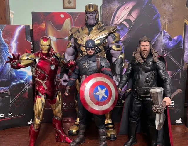 Hot toys 1/6 scale Avengers: Endgame Cap Iron Man Thor & Thanos Bundle
