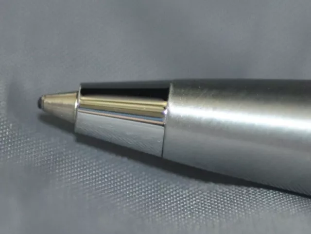 Parker IM Premium Twin Chiselled Gunmetal & Chrome Click Ballpoint Pen S0908610 3