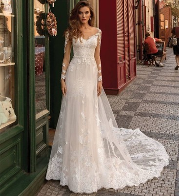 Bohemian Wedding Dress  Vintage Long Sleeve Scoop Floor Length Court Train Robe