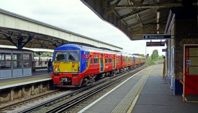 Swr Class 456 PHOTO SOUTH Western Railway 456 Class Emu 456013 Arriving At Wimbledon ...