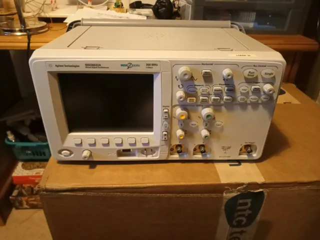 HP Agilent Keysight MSO6032A 2+16 Channel 300Mhz  Oscilloscope