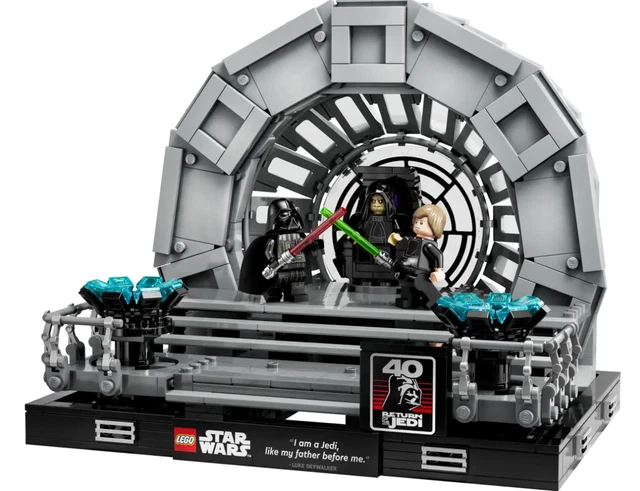 LEGO Star Wars: Emperor's Throne Room Diorama (75352)